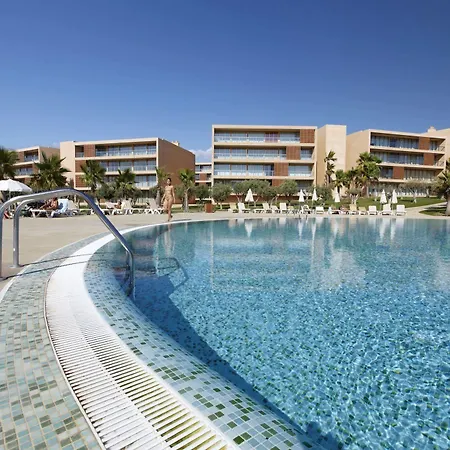 Nau Salgados Lagoas Lägenhetshotell Albufeira