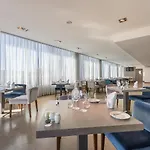 Nau Salgados Lagoas 4* אלבופיירה