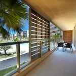 Nau Salgados Lagoas מלון דירות 4*