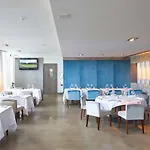 Nau Salgados Lagoas 4* אלבופיירה
