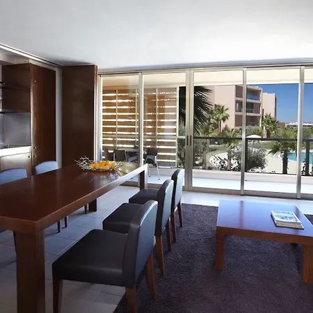 Aparthotel Nau Salgados Lagoas 4*