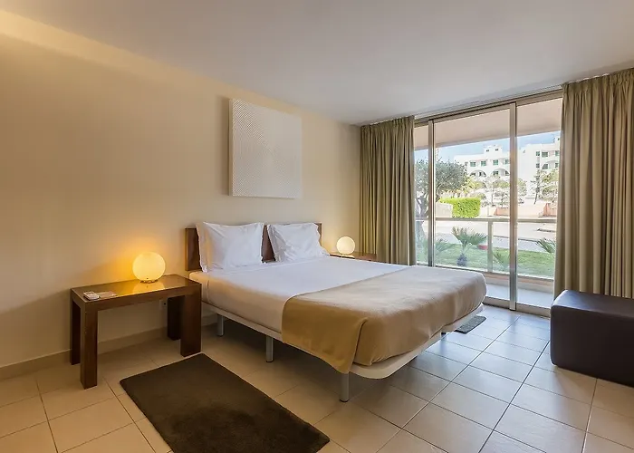 Nau Salgados Lagoas 4* Albufeira