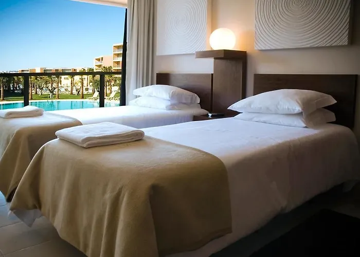 Nau Salgados Lagoas 4*