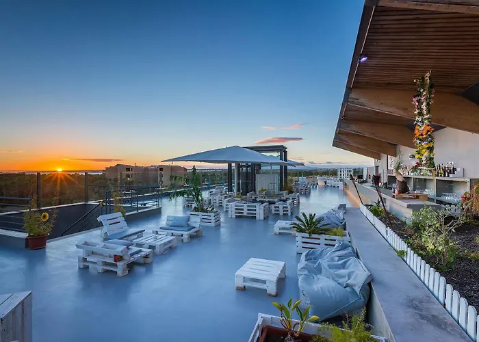 Nau Salgados Lagoas 아파트호텔 4*