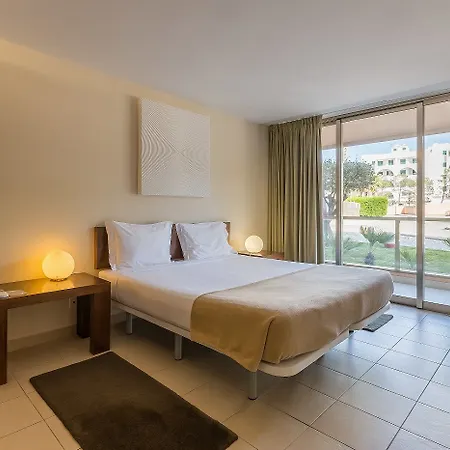 Nau Salgados Lagoas 4* アルブフェイラ