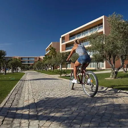 Nau Salgados Lagoas 4*