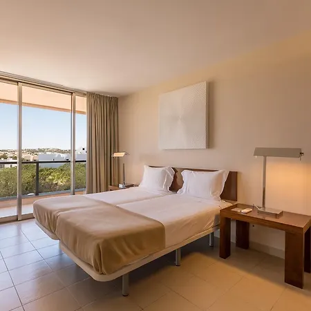 Nau Salgados Lagoas アルブフェイラ