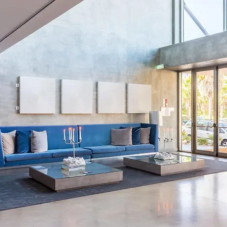 Nau Salgados Lagoas アルブフェイラ