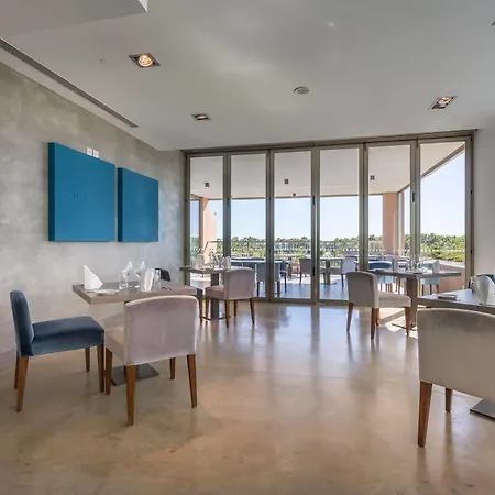 Nau Salgados Lagoas Apart-hotel 4*