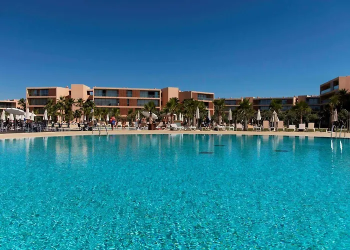 Aparthotel Nau Salgados Lagoas 4*